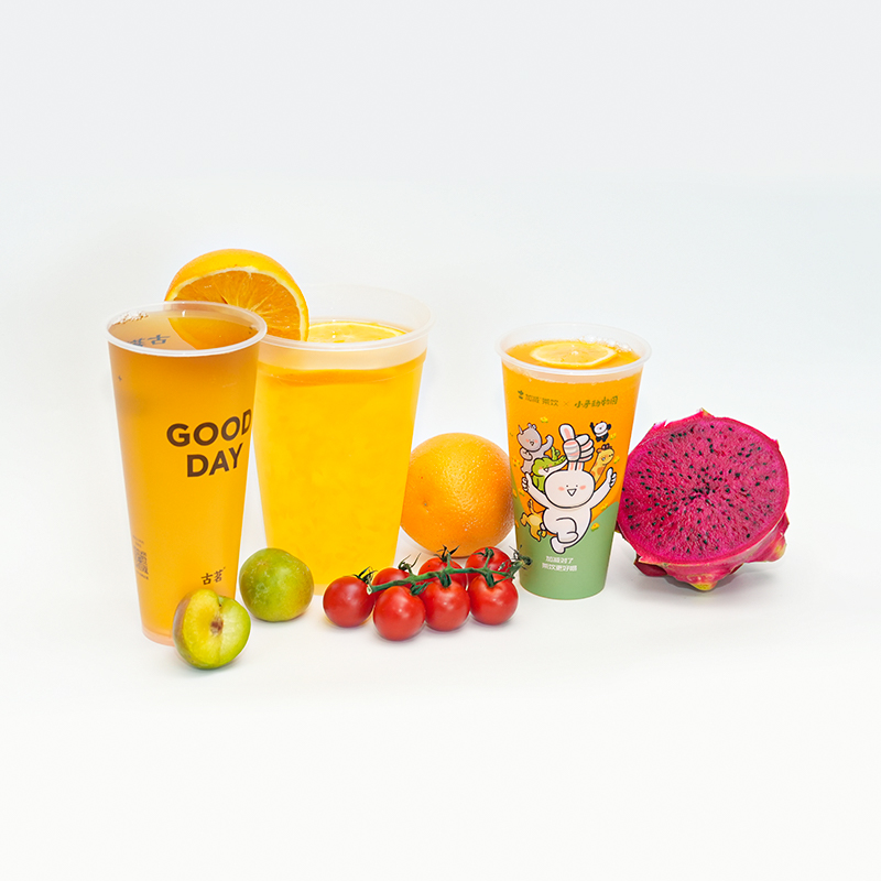 Wegwerp plastic shaker cup